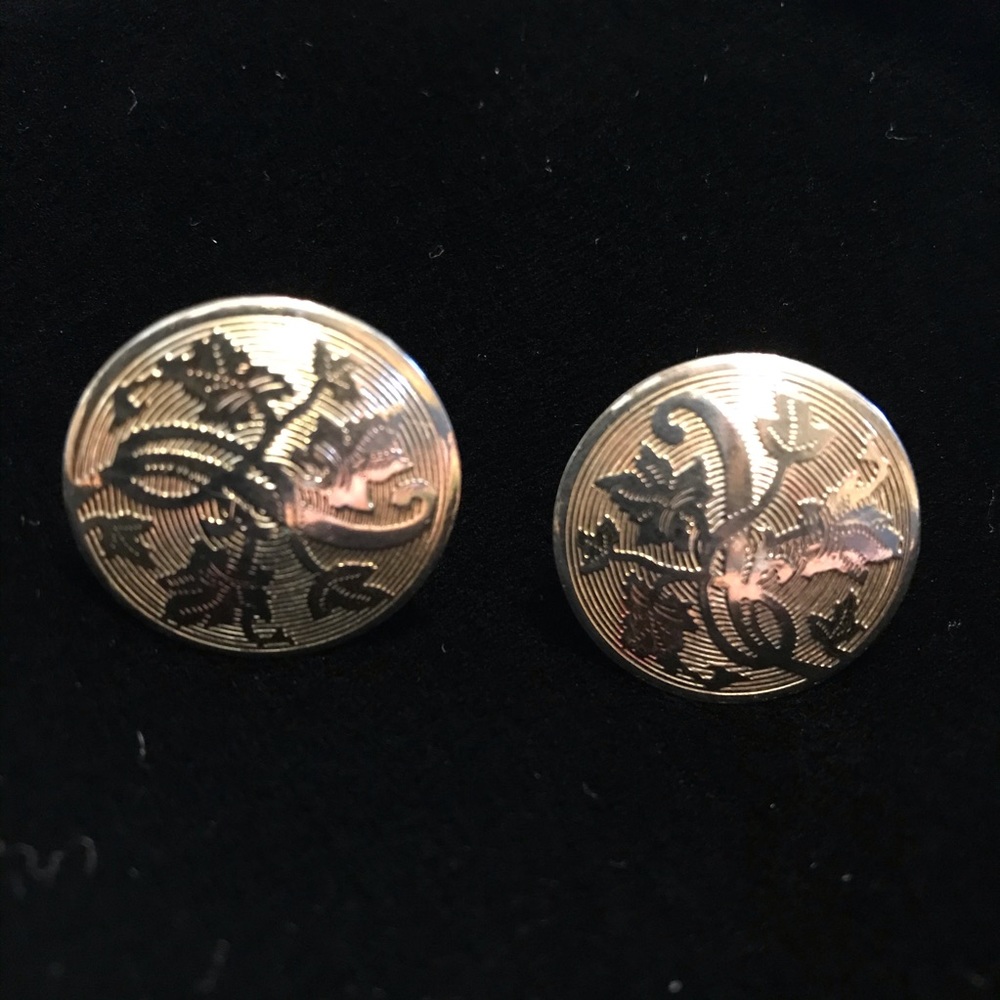 VINTAGE SCREW BACK EARRINGS